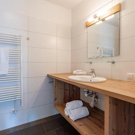 Miranda I * زيل أم سي