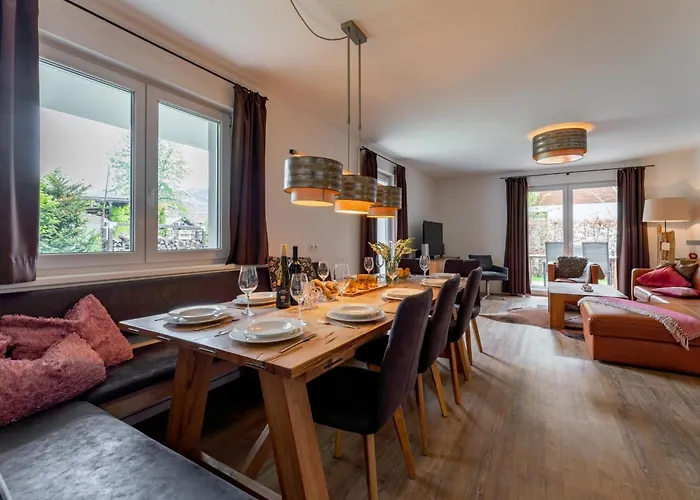 Miranda I * 滨湖采尔