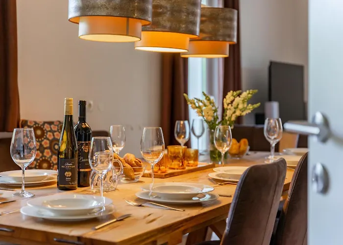 Miranda I * 滨湖采尔